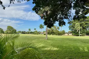 4412 Woodland Cir, Tamarac, FL 33319 - Photo 19