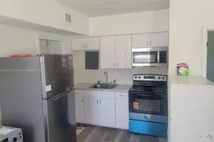 751 NW 96th St, Miami, FL 33150 - Photo 7