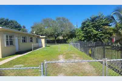 751 NW 96th St, Miami, FL 33150 - Photo 3