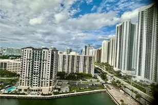 100 Bayview Dr, Sunny Isles Beach, FL 33160 - Photo 37