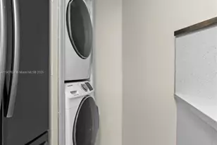 2475 NW 16th St Rd, Miami, FL 33125 - Photo 21