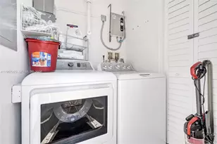 322 Oklahoma St, Hollywood, FL 33019 - Photo 49