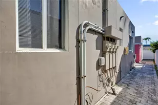 322 Oklahoma St, Hollywood, FL 33019 - Photo 63