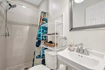 322 Oklahoma St, Hollywood, FL 33019 - Photo 57