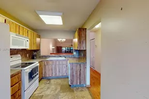 4222 SW 87th Terrace, Davie, FL 33328 - Photo 37