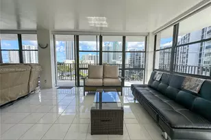 800 Parkview Dr, Hallandale Beach, FL 33009 - Photo 15
