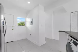 1690 NE 191st St, Miami, FL 33179 - Photo 9