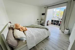 1555 W 44th Pl, Hialeah, FL 33012 - Photo 7