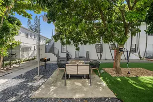 421 75th St, Miami Beach, FL 33141 - Photo 11