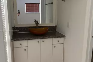 2860 W 80th St, Hialeah, FL 33018 - Photo 23