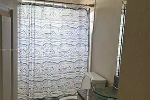 2860 W 80th St, Hialeah, FL 33018 - Photo 7