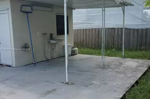 10005 SW 214th St, Cutler Bay, FL 33189 - Photo 9