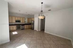 2804 Eagle Rock Cir, West Palm Beach, FL 33411 - Photo 9