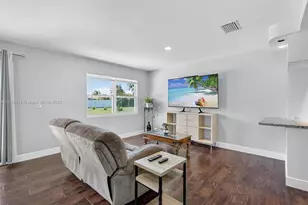 1610 SE Burning Ln, Port Saint Lucie, FL 34952 - Photo 9