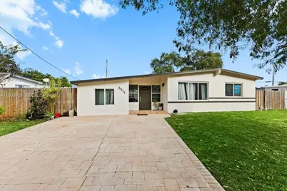 3911 SW 32nd Ave, West Park, FL 33023 - Photo 1