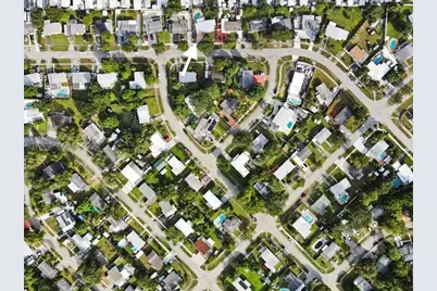 3911 SW 32nd Ave, West Park, FL 33023 - Photo 21