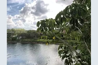 3621 NW 95th Ter #523, Sunrise, FL 33351 - Photo 13