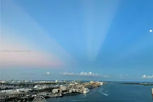 253 NE 2nd St, Miami, FL 33132 - Photo 9