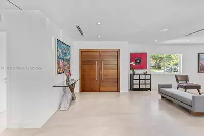 10105 SW 71st Ave, Pinecrest, FL 33156 - Photo 5