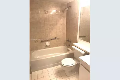 802 Sky Pine #B2, Greenacres, FL 33415 - Photo 7