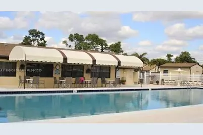 802 Sky Pine #B2, Greenacres, FL 33415 - Photo 9