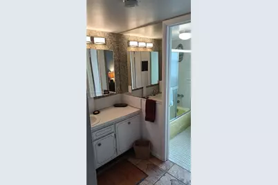 245 18th St #502, Miami Beach, FL 33139 - Photo 17