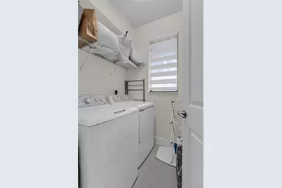 4608 NW 83rd Pkwy, Doral, FL 33166 - Photo 25