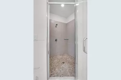 4608 NW 83rd Pkwy, Doral, FL 33166 - Photo 17