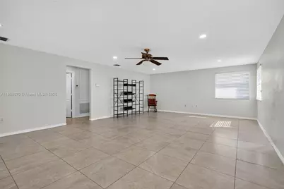 1351 NW 139th Ave, Pembroke Pines, FL 33028 - Photo 7