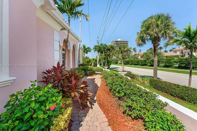 705 Ocean Dr, Juno Beach, FL 33408 - Photo 29