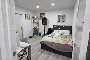 18200 SW 262nd St, Homestead, FL 33031 - Photo 13