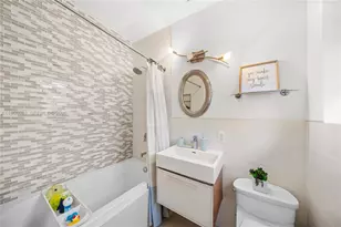 7222 Trouville Esplanade, Miami Beach, FL 33141 - Photo 11