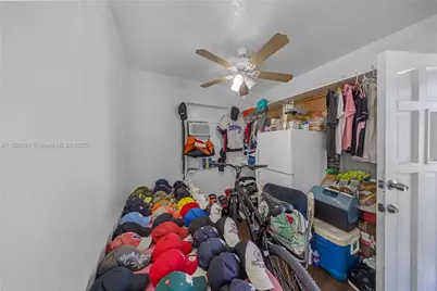 1334 SW 4th St, Miami, FL 33135 - Photo 17