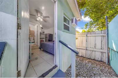 1334 SW 4th St, Miami, FL 33135 - Photo 25