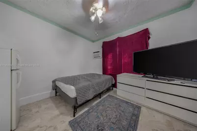 1334 SW 4th St, Miami, FL 33135 - Photo 45