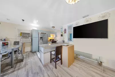 1334 SW 4th St, Miami, FL 33135 - Photo 7