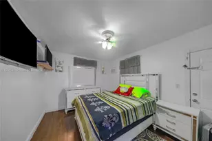 1334 SW 4th St, Miami, FL 33135 - Photo 13