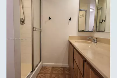 2706 27th Way #2706, West Palm Beach, FL 33407 - Photo 7