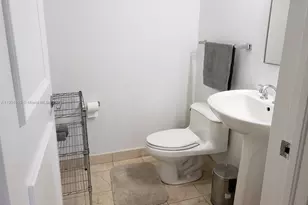 6365 Collins Ave, Miami Beach, FL 33141 - Photo 9