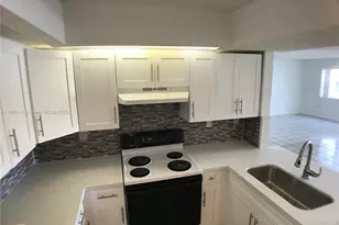 8590 SW 212th St, Cutler Bay, FL 33189 - Photo 7