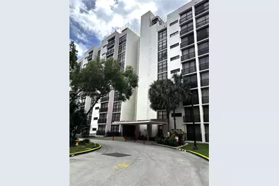 16909 N Bay Rd #103, Sunny Isles Beach, FL 33160 - Photo 3