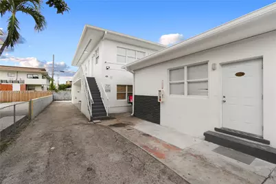 1131 SW 7th St, Miami, FL 33130 - Photo 3