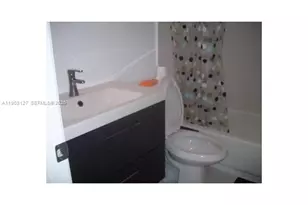 770 Claughton Island Dr, Miami, FL 33131 - Photo 5