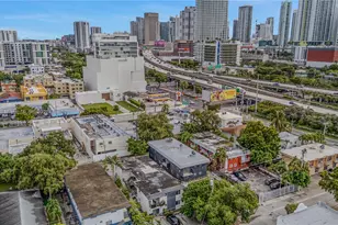 421 SW 9th St, Miami, FL 33130 - Photo 9