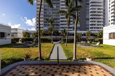 311 Liberty St #7, Hollywood, FL 33019 - Photo 43