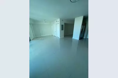 350 S Miami Ave #1715, Miami, FL 33130 - Photo 17