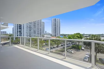 20281 E Country Club Dr #304, Aventura, FL 33180 - Photo 23