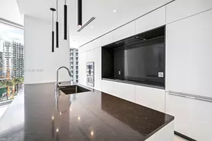 300 Biscayne Blvd Way, Miami, FL 33131 - Photo 13