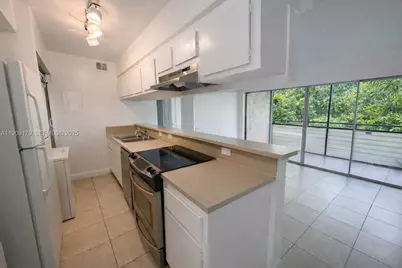 5332 NE 6th Ave #G12, Oakland Park, FL 33334 - Photo 17