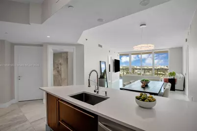450 Alton Rd #2110, Miami Beach, FL 33139 - Photo 11